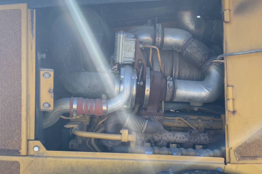 2013 DEERE 700K LGP - Image 12